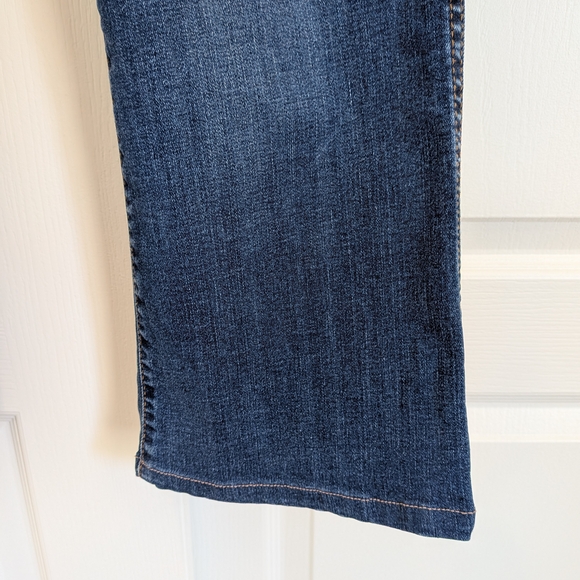 Kut from the Kloth Indigo Flare Jeans - Picture 5 of 9